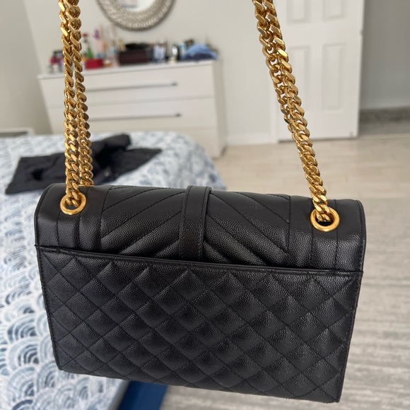 Elegant YSL Medium size Cassandra bag - Picture 8 of 10
